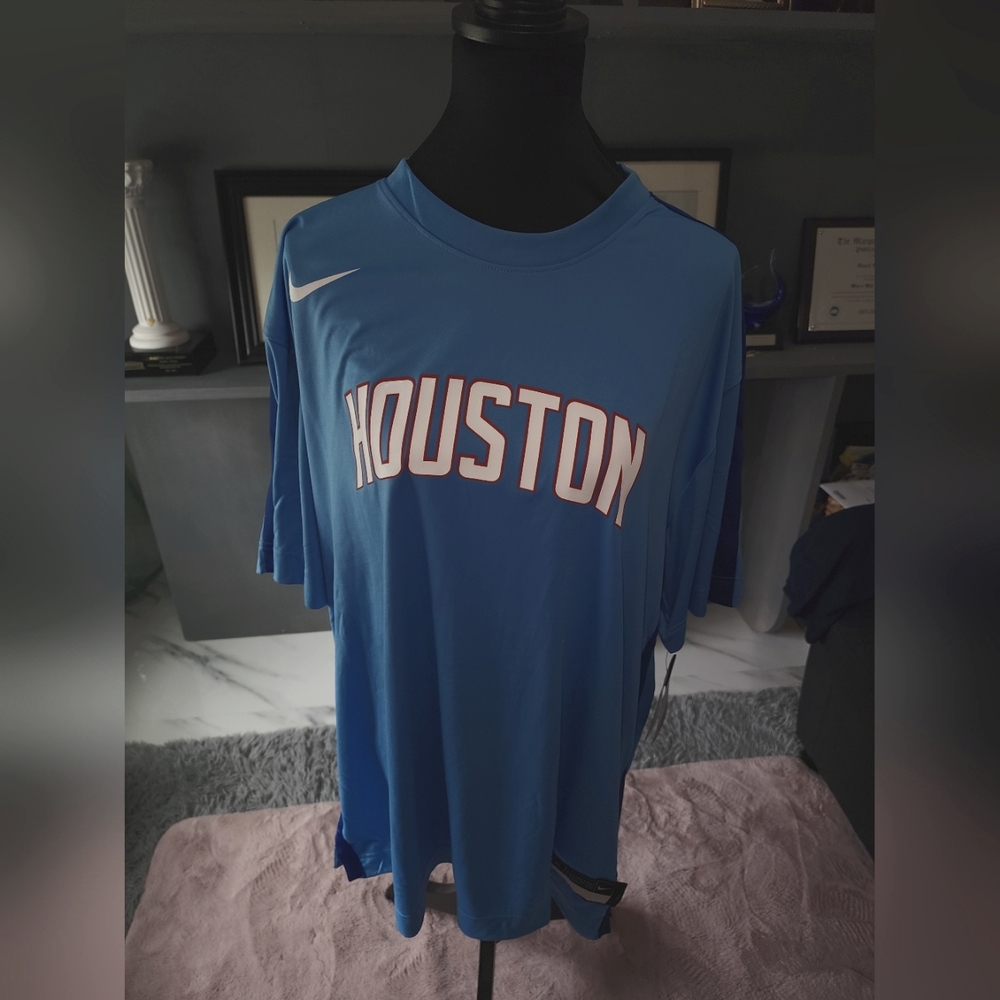 Mens dri fit NBA team shirt